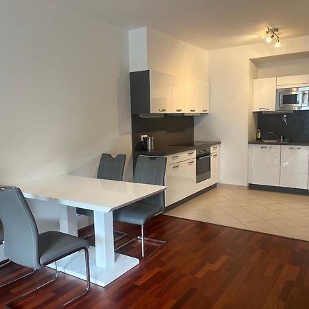 Residence Garden Tower S Balkonem, Garaz 프라하 외부 사진
