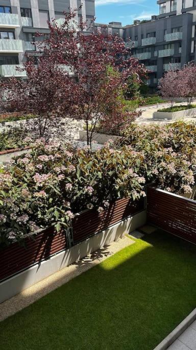 Residence Garden Tower S Balkonem, Garaz 프라하 외부 사진