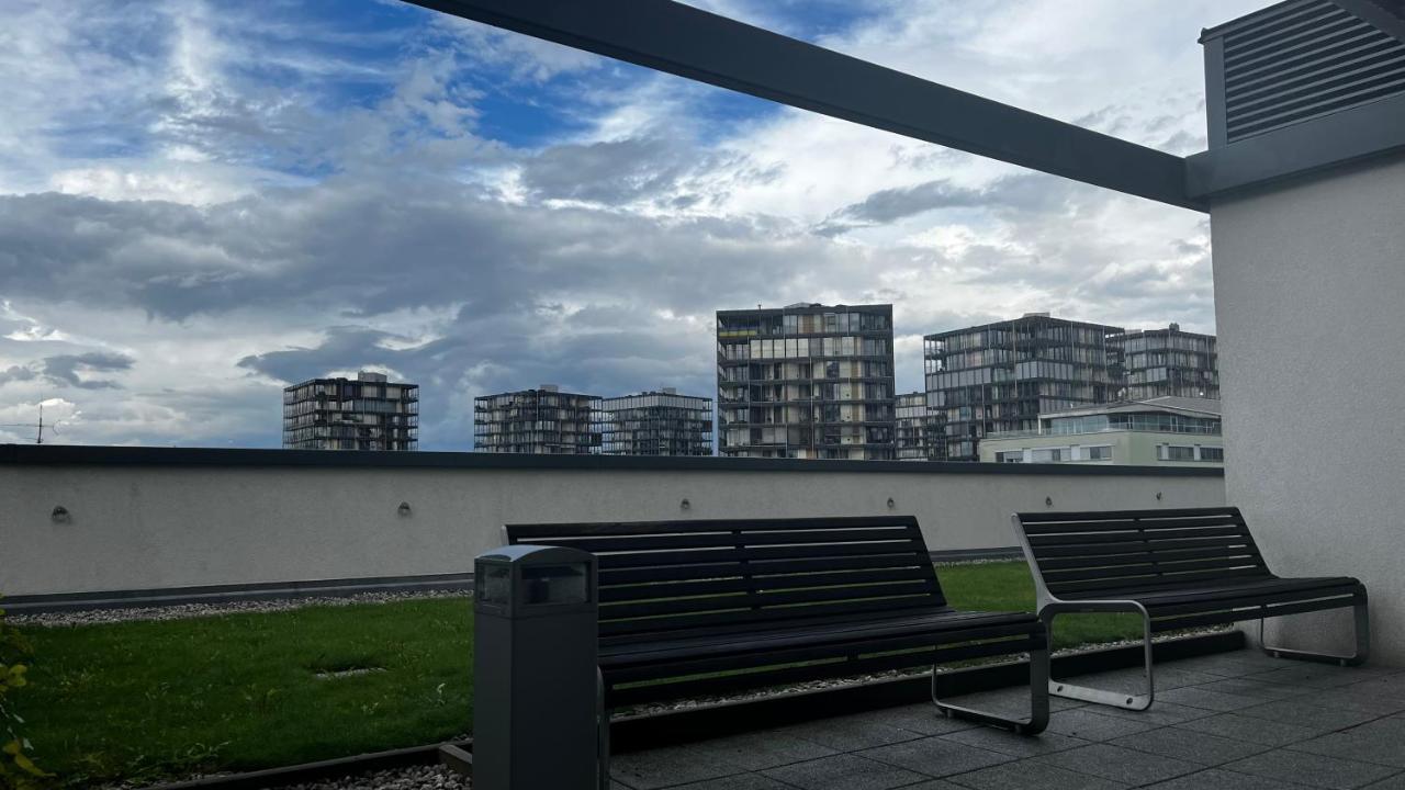 Residence Garden Tower S Balkonem, Garaz 프라하 외부 사진
