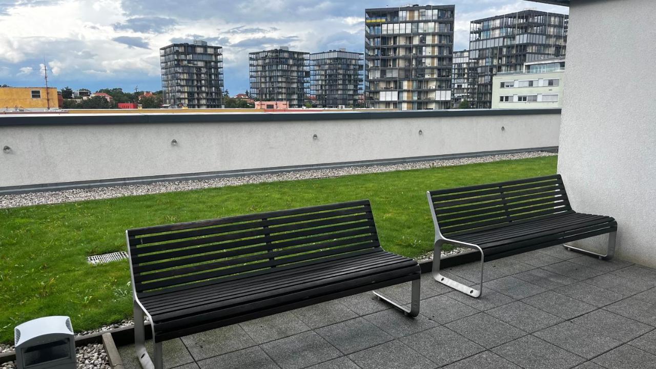 Residence Garden Tower S Balkonem, Garaz 프라하 외부 사진